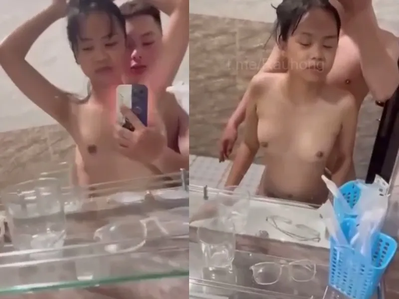 Nhỏ nhắn em cùng anh bồ nện trước gương quay kỉ niệm